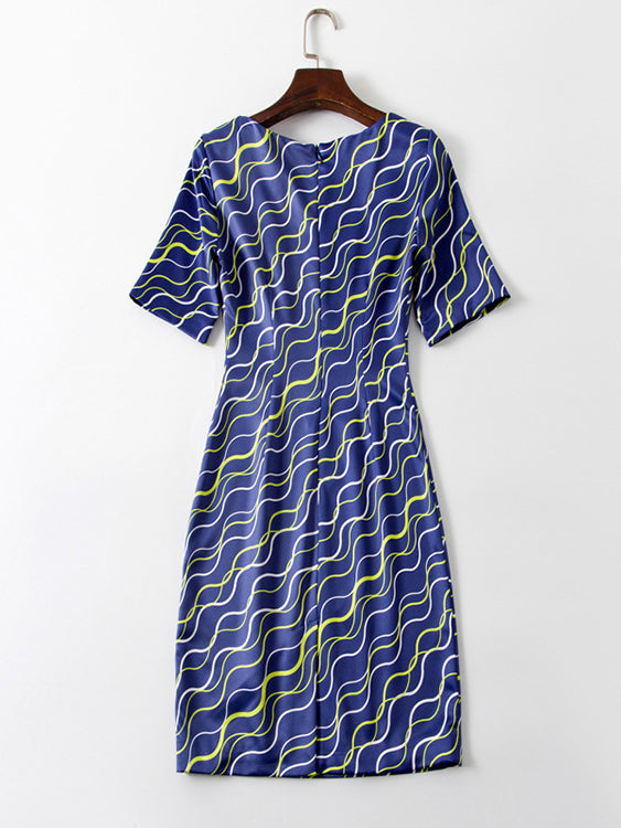 Loose Round Neck Wavy Dress