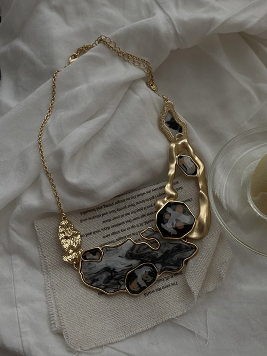 Vintage Fashion Irregular Hollow Necklace