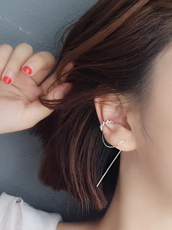 Chic Wave Ear Clip