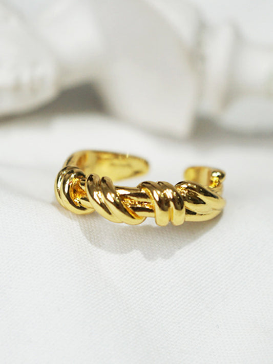 Normcore Vintage Gold Twist Ring